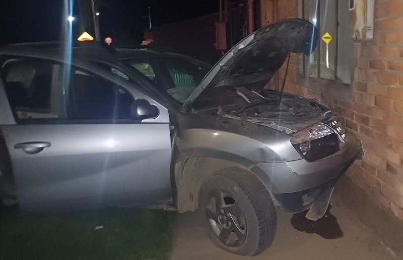 Conductor en estado de ebriedad protagonizó colisión contra una vivienda en Negrete