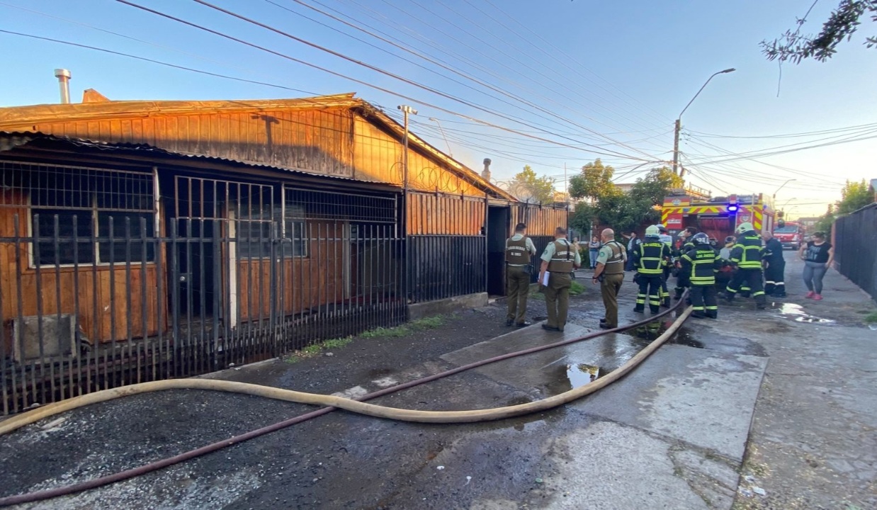 Incendio en Los Ángeles afectó a dos viviendas: Una era “Casa Búnker”