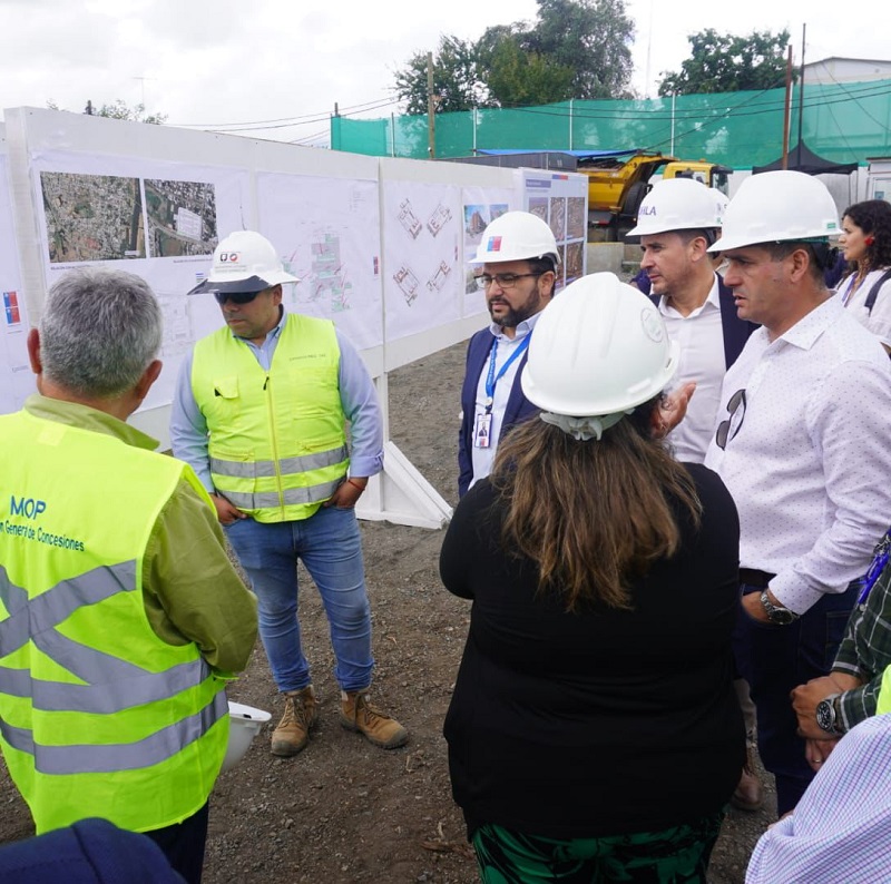 Inspeccionan obras de construcción de hospitales de Nacimiento y Santa Bárbara