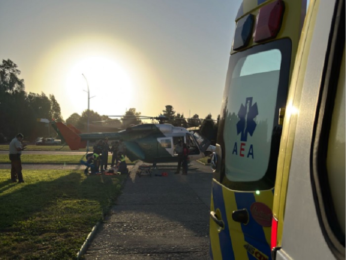 Por vía aérea: Rescatan a mujer que sufrió lesiones graves al caer de caballo en Alto Biobío