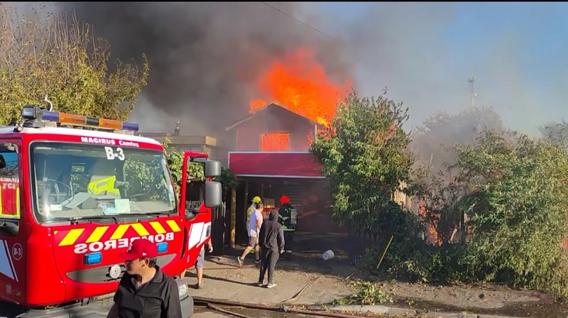 Quilleco: Seis viviendas destruidas y varias con daños dejó incendio en localidad de Canteras